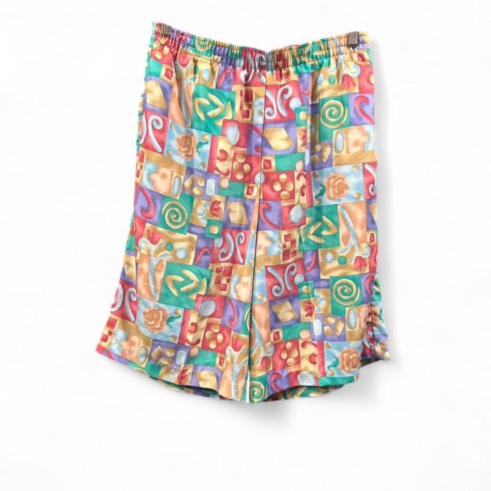Women's retro AOP funky oversized shorts with elastic waist